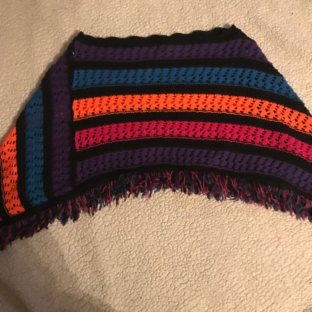 5/$20 Star City Knitted cover up size Medium